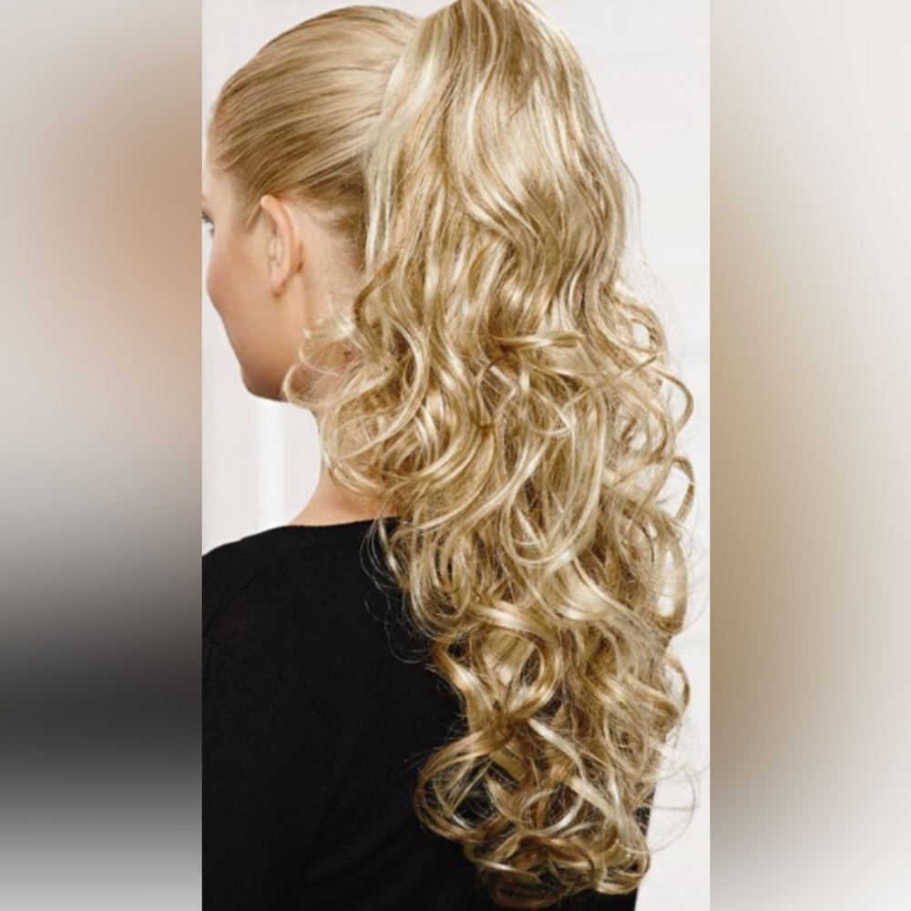 Clip on ponytail